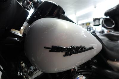 2008 Harley-Davidson Street Glide   - Photo 30 - Kingman, KS 67068