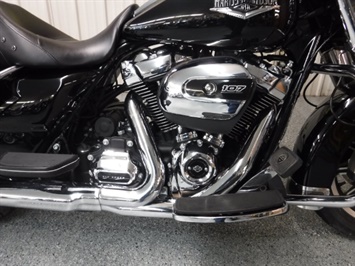 2017 Harley-Davidson Road King   - Photo 8 - Kingman, KS 67068