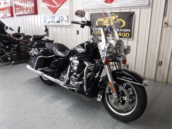 2017 Harley-Davidson Road King   - Photo 2 - Kingman, KS 67068