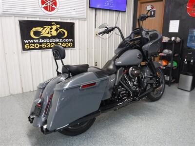 2018 Harley-Davidson Road Glide CVO   - Photo 12 - Kingman, KS 67068