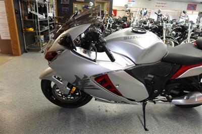 2022 Suzuki Hayabusa   - Photo 17 - Kingman, KS 67068