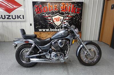 2005 Suzuki Boulevard S83   - Photo 1 - Kingman, KS 67068