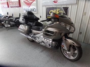 2006 Honda Gold Wing 1800 ABS   - Photo 2 - Kingman, KS 67068
