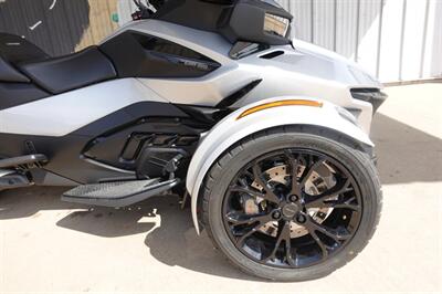 2025 Can Am Spyder RT Limited SE6   - Photo 11 - Kingman, KS 67068