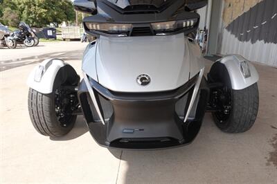 2025 Can Am Spyder RT Limited SE6   - Photo 13 - Kingman, KS 67068