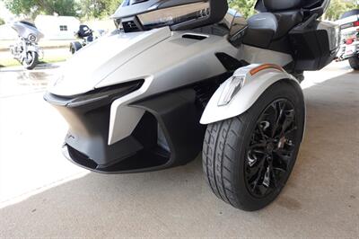 2025 Can Am Spyder RT Limited SE6   - Photo 14 - Kingman, KS 67068
