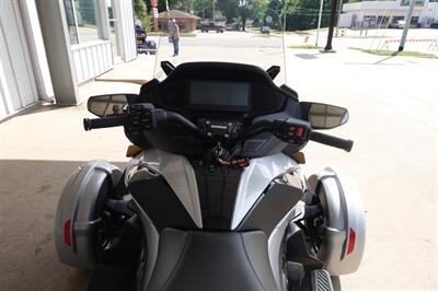 2025 Can Am Spyder RT Limited SE6   - Photo 34 - Kingman, KS 67068