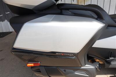 2025 Can Am Spyder RT Limited SE6   - Photo 22 - Kingman, KS 67068