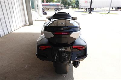 2025 Can Am Spyder RT Limited SE6   - Photo 7 - Kingman, KS 67068