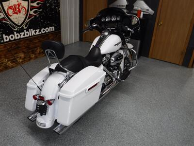 2017 Harley-Davidson Street Glide Special   - Photo 8 - Kingman, KS 67068