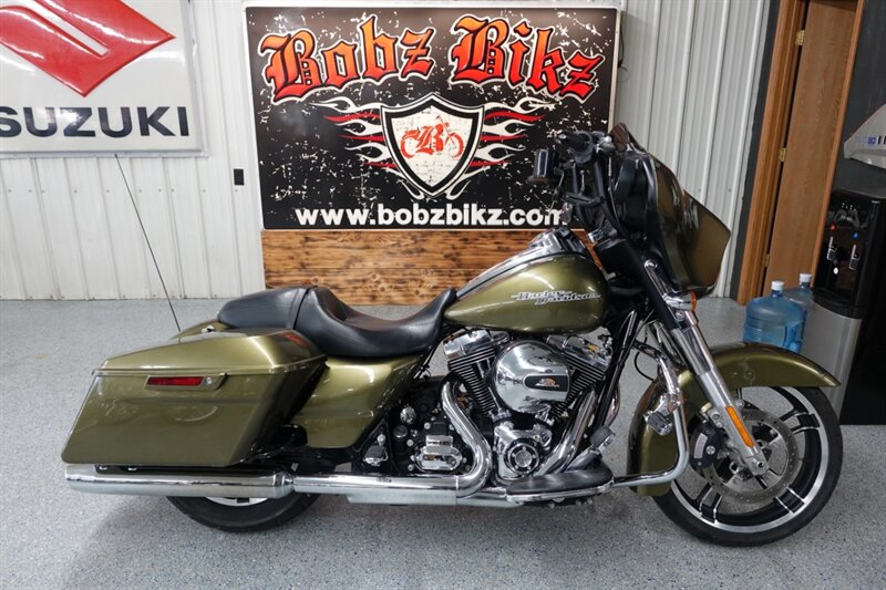 2016 Harley-Davidson Street Glide   - Photo 1 - Kingman, KS 67068