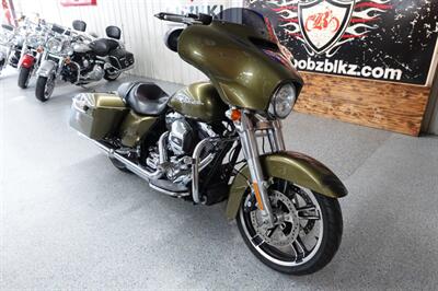 2016 Harley-Davidson Street Glide   - Photo 2 - Kingman, KS 67068