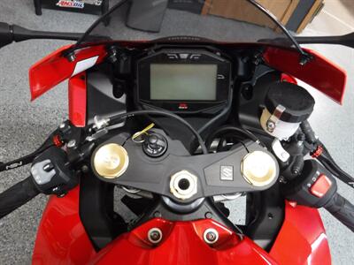 2017 Suzuki GSX-R 1000 ABS   - Photo 16 - Kingman, KS 67068