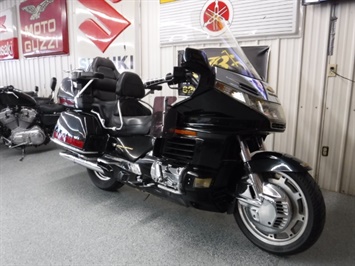 2000 Honda Gold Wing 1500   - Photo 2 - Kingman, KS 67068