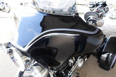 2017 Harley-Davidson Freewheeler - Photo 25 - Kingman, KS 67068