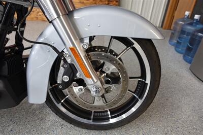 2023 Harley-Davidson Street Glide   - Photo 9 - Kingman, KS 67068