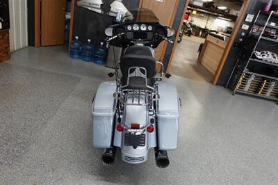 2023 Harley-Davidson Street Glide   - Photo 7 - Kingman, KS 67068