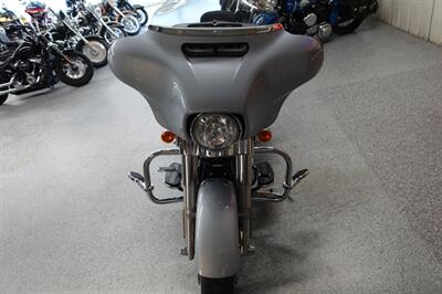 2023 Harley-Davidson Street Glide   - Photo 3 - Kingman, KS 67068