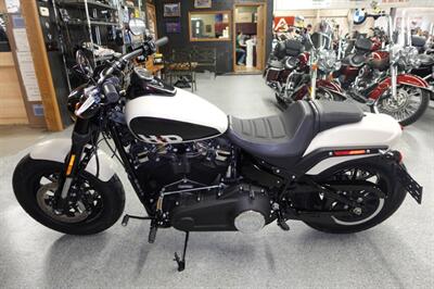 2022 Harley-Davidson Fat Bob 114   - Photo 4 - Kingman, KS 67068