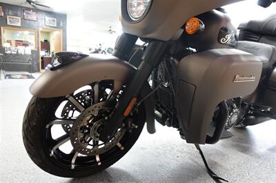 2021 Indian Roadmaster Dark Horse Bronze Smoke   - Photo 16 - Kingman, KS 67068