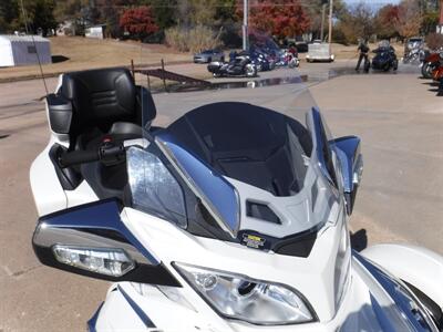 2012 Can Am Spyder RT Limited SE5   - Photo 4 - Kingman, KS 67068