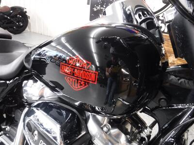 2019 Harley-Davidson Electra Glide Standard   - Photo 13 - Kingman, KS 67068