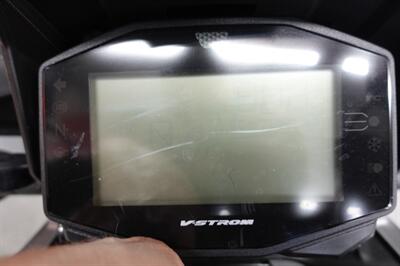 2020 Suzuki V Strom 1050 ABS - Photo 33 - Kingman, KS 67068