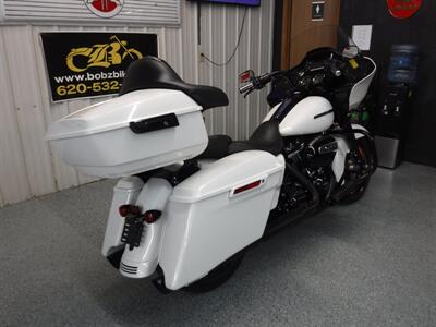 2018 Harley-Davidson Road Glide Special   - Photo 11 - Kingman, KS 67068