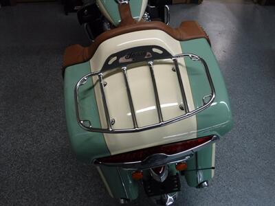 2017 Indian Roadmaster Willow Green over Ivory Cream   - Photo 15 - Kingman, KS 67068