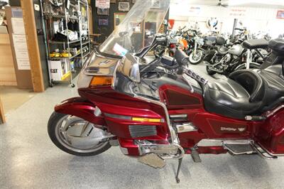 1997 Honda Gold Wing 1500 SE   - Photo 24 - Kingman, KS 67068