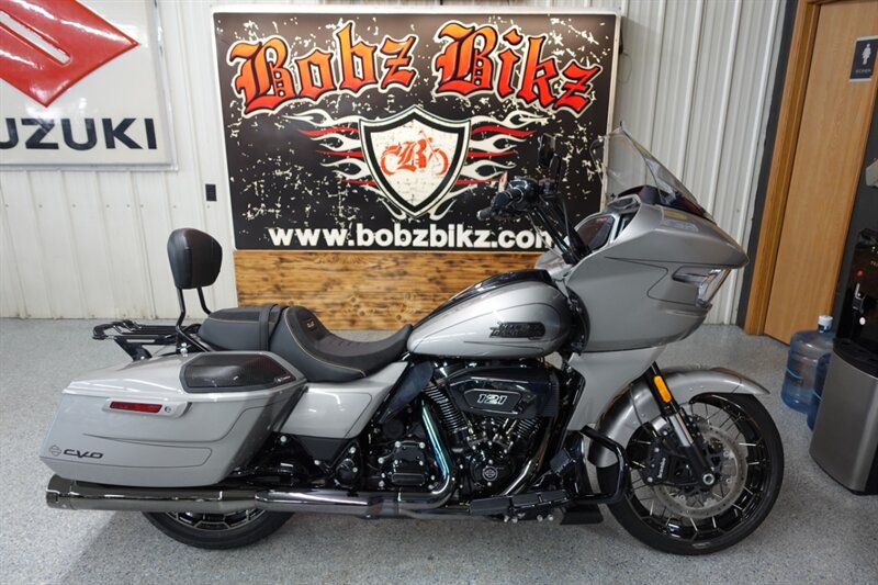 2023 Harley-Davidson CVO Road Glide   - Photo 1 - Kingman, KS 67068
