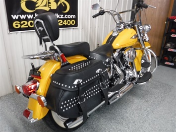 2011 Harley-Davidson Heritage Softail Classic   - Photo 10 - Kingman, KS 67068