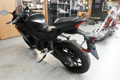 2025 Yamaha YZF R3   - Photo 6 - Kingman, KS 67068