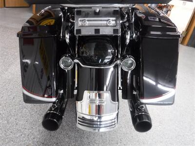 2006 Harley-Davidson Ultra Classic CVO   - Photo 33 - Kingman, KS 67068