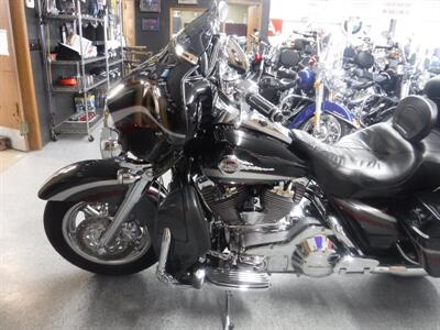 2006 Harley-Davidson Ultra Classic CVO   - Photo 24 - Kingman, KS 67068