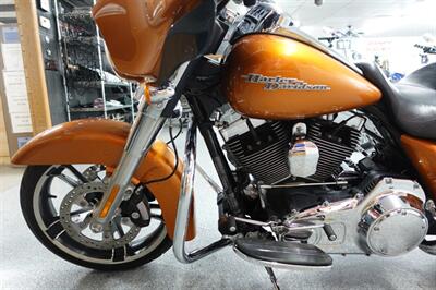 2014 Harley-Davidson Street Glide   - Photo 16 - Kingman, KS 67068