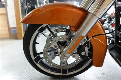 2014 Harley-Davidson Street Glide   - Photo 14 - Kingman, KS 67068
