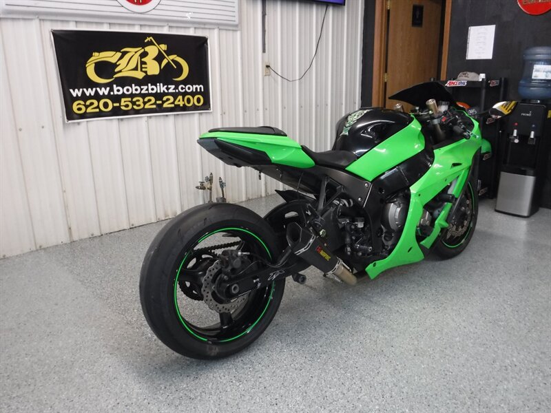 Buy used Kawasaki Ninja ZX-10R from 2011 - AutoScout24