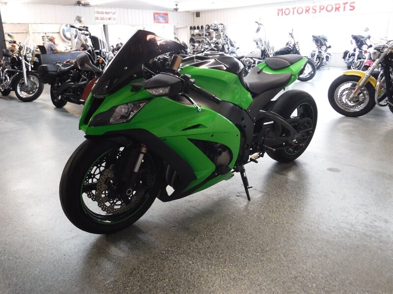 Buy used Kawasaki Ninja ZX-10R from 2011 - AutoScout24