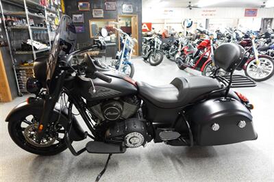 2018 Indian Springfield Darkhorse - Photo 5 - Kingman, KS 67068