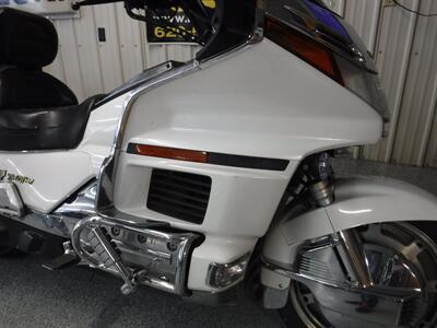 1997 Honda Gold Wing 1500   - Photo 6 - Kingman, KS 67068