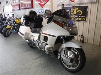 1997 Honda Gold Wing 1500   - Photo 2 - Kingman, KS 67068