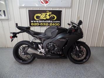 2016 Honda CBR 1000 RR   - Photo 1 - Kingman, KS 67068