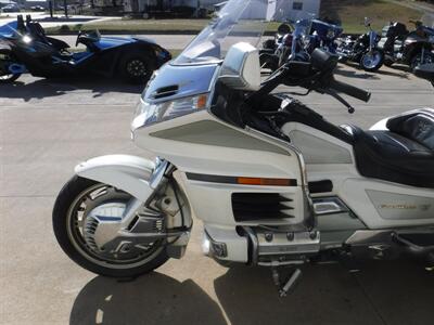 2000 Honda Gold Wing 1500 Trike CSC   - Photo 23 - Kingman, KS 67068