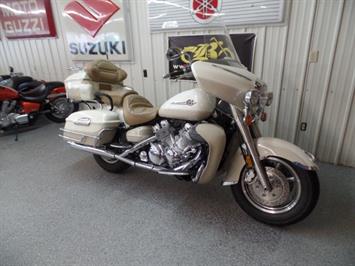 2000 Yamaha Royal Star Venture Millennium Edition   - Photo 2 - Kingman, KS 67068