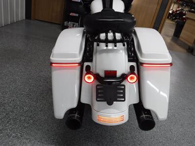 2018 Harley-Davidson Road Glide Special   - Photo 15 - Kingman, KS 67068