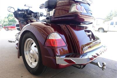 2006 Honda Gold Wing 1800 Trike Motortrike IRS   - Photo 18 - Kingman, KS 67068