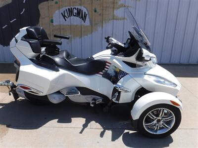 2011 Can Am Spyder RT Limited SE5   - Photo 2 - Kingman, KS 67068