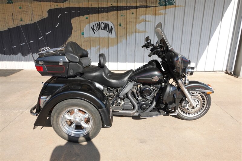2009 Harley-Davidson Ultra Classic Trike Motor Trike   - Photo 1 - Kingman, KS 67068
