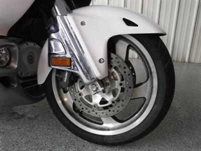 2008 Honda Gold Wing 1800   - Photo 3 - Kingman, KS 67068